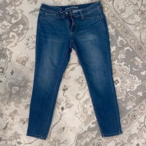 Universal Thread Mid Rise Jegging